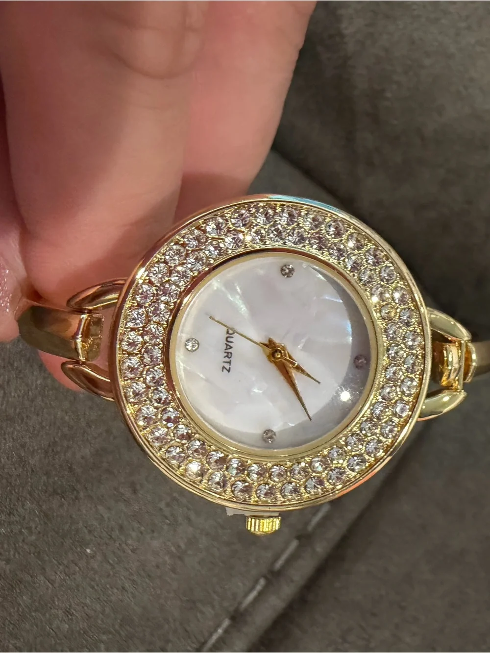 Target elegant gold